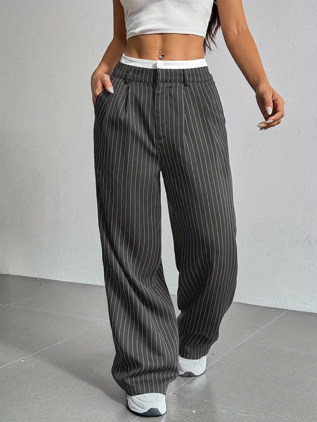 Women’s Stripe Motion Pants – Tailored Look, Lightweight Feel